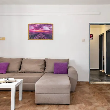 Вилла Manda Adriatic Heated Pool
