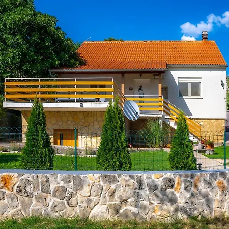 Manda Adriatic Heated Pool Villa Skradin