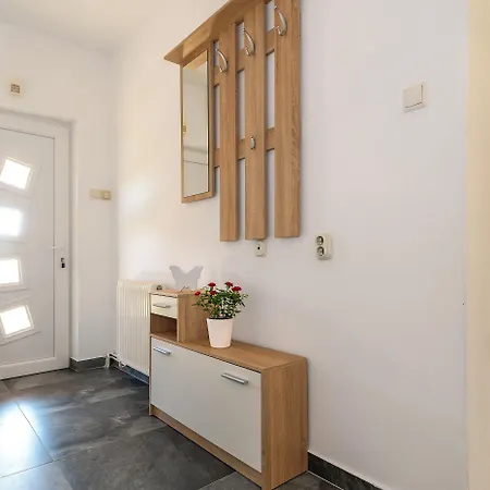 Manda Adriatic Heated Pool سكرادين