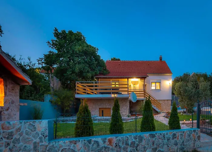 Manda Adriatic Heated Pool Skradin