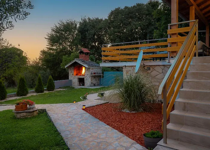 Manda Adriatic Heated Pool Skradin