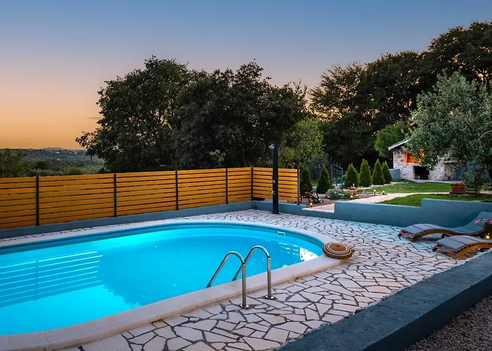 Vila Manda Adriatic Heated Pool *